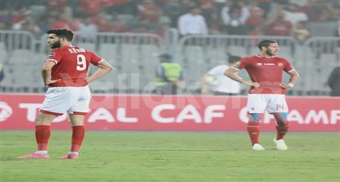 جرب تدرب.. الاعتماد على الأفضل أم أصحاب الخبرات؟ كيف يهزم الأهلي التوتر والمقاولون؟ 